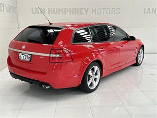 2016 Holden Commodore - Thumbnail