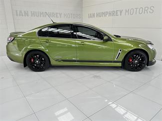 2016 Holden Commodore - Thumbnail