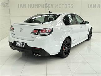 2017 Holden Commodore - Thumbnail